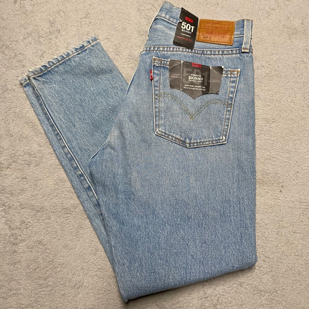 Levis Premium 501 Skinny Jeans Womens 28x28 Distressed Denim USA NEW‎